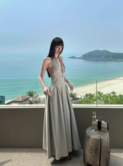 Fashion Suspender V-neck Backless Pleated Polka Dot Maxi dress Women Summer Date Dress D1852