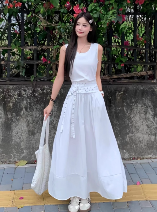 Fashion Crew Neck Pleated Long Women Dress Summer Date Dress with Studded Belt D1913