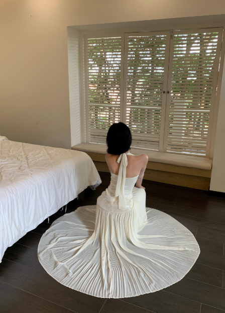 Sexy Shiny Halter Pleated Long Skirt Women Summer Vacation Date Dress D1949