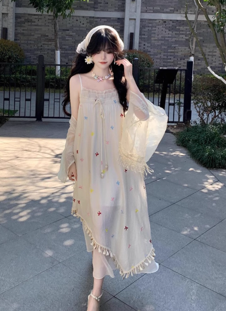 Vacation Spaghetti Straps Pleated Bowknot Embroidered Asymmetrical Hem Maxi Summer Dress Women Dress D2000