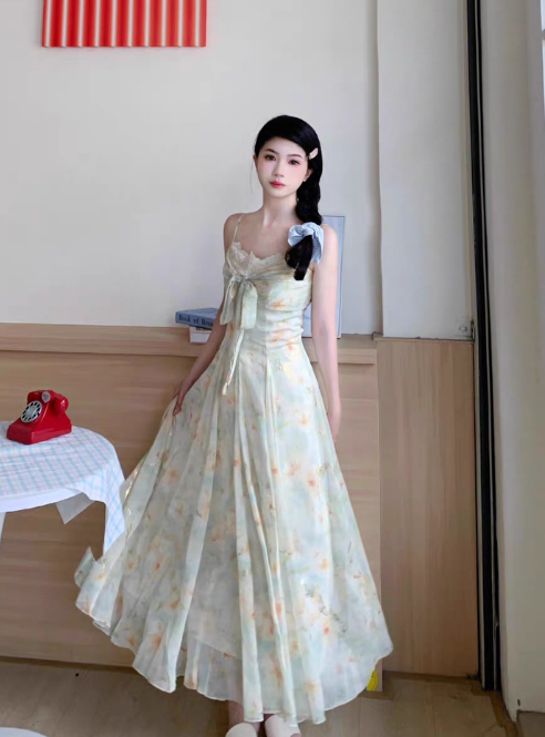 Versatile Spaghetti Straps Lace Neck Lace up Floral Pleated Maxi Dress Women Summer Vacation Dress D2003