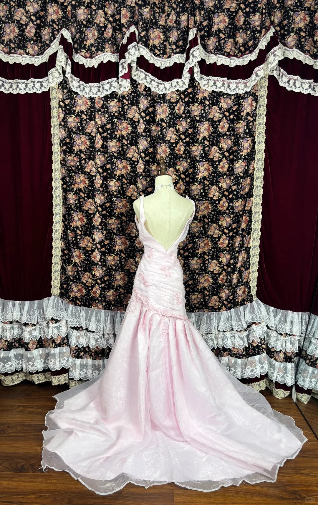 Sweet Spaghetti Straps Embroidered Flower Pleated Tulle Ruffle Prom Dress Birthday Party Dress Quinceanera Dress Evening Dress D2007