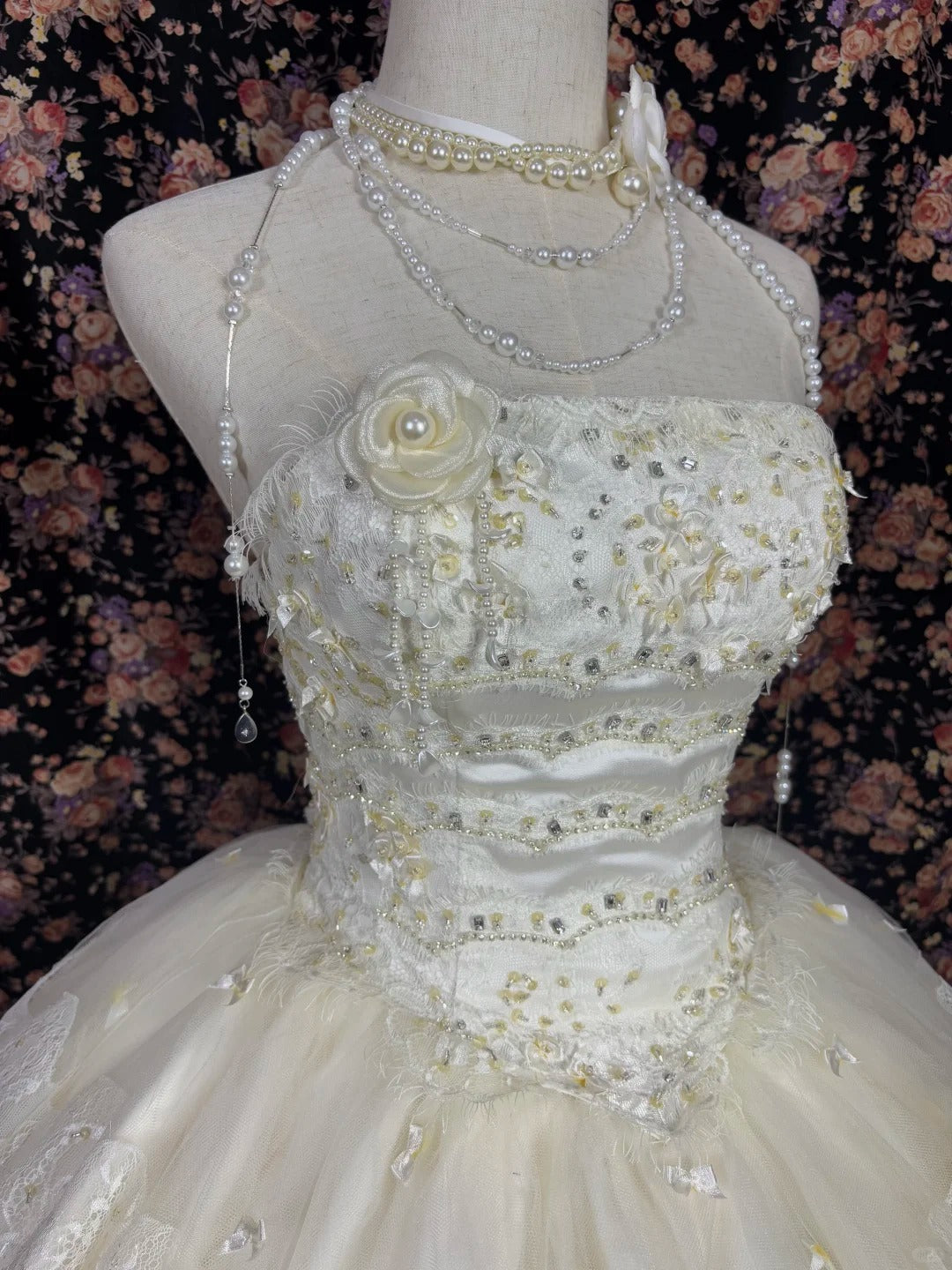 Beauty Strapless Flower Bowknot Rhinestone Lace Pleated Ball Gown Quinceanera Dress Birthday Dress Prom Dress D2011