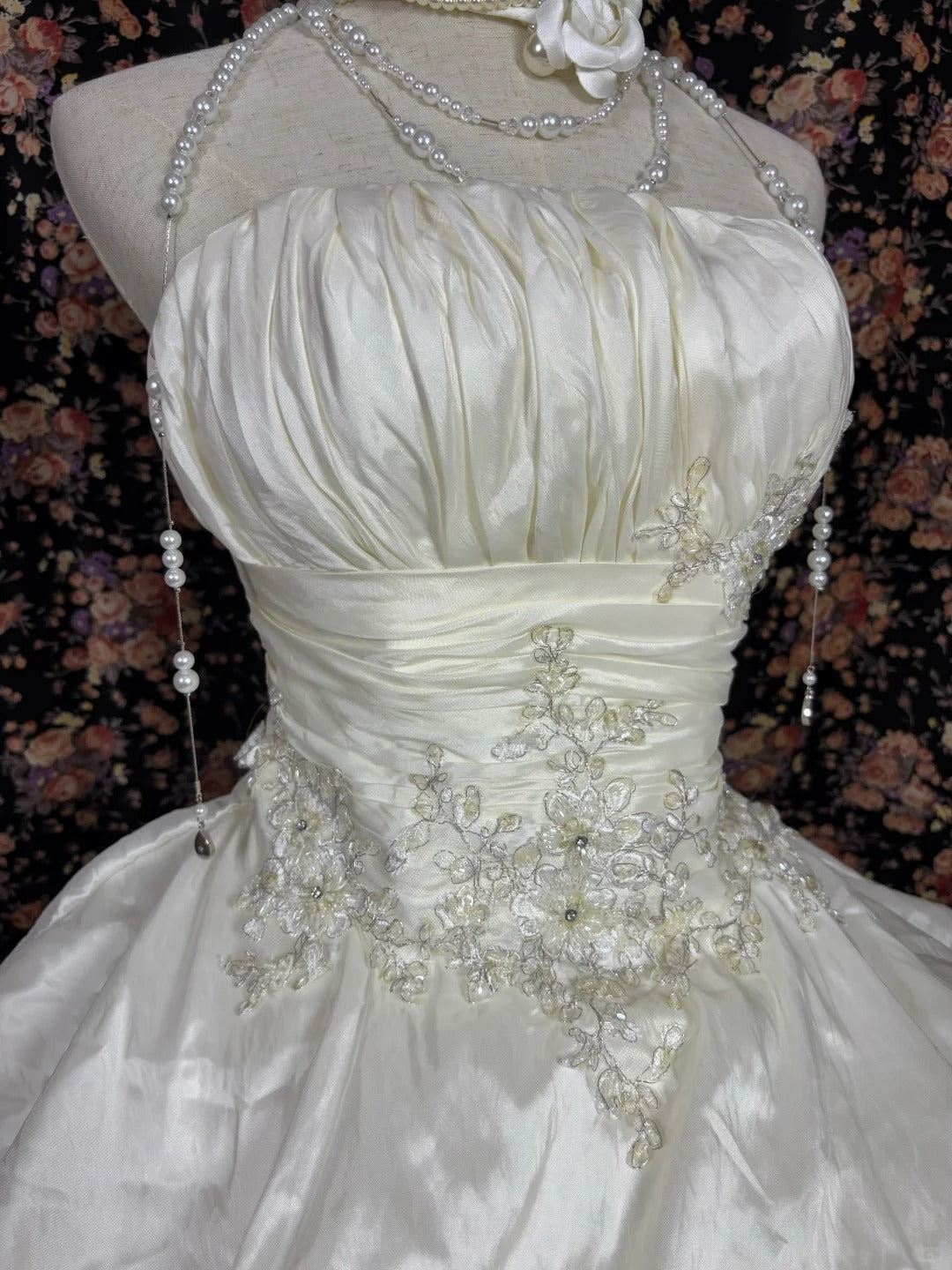 Elegant Strapless Embroidered Flower Beading Lace Pleated Tiered Ball Gown Quinceanera Dress Birthday Dress Prom Dress D2012