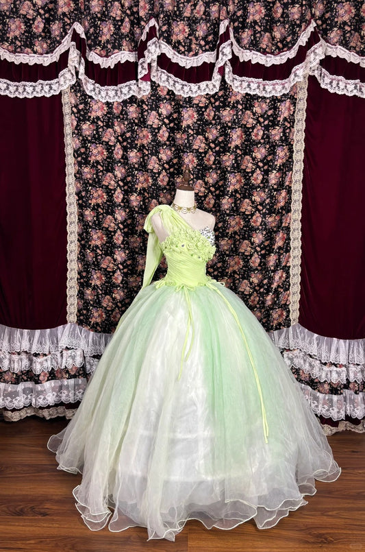 Süßes One-Shoulder-Blumen-Pailletten-Kristall-Schnürung mit Plissee-Tüll-Ballkleid Quinceanera-Kleid Ballkleid Abendkleid D2078