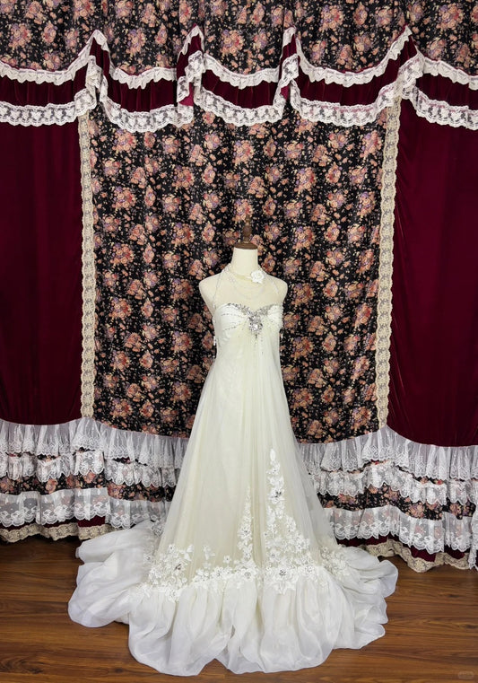 Elegantes herzförmiger Ausschnitt mit Swarovski-Kristallen besticktes Brautkleid Quinceanera-Kleid Ballkleid Abendkleid D2080