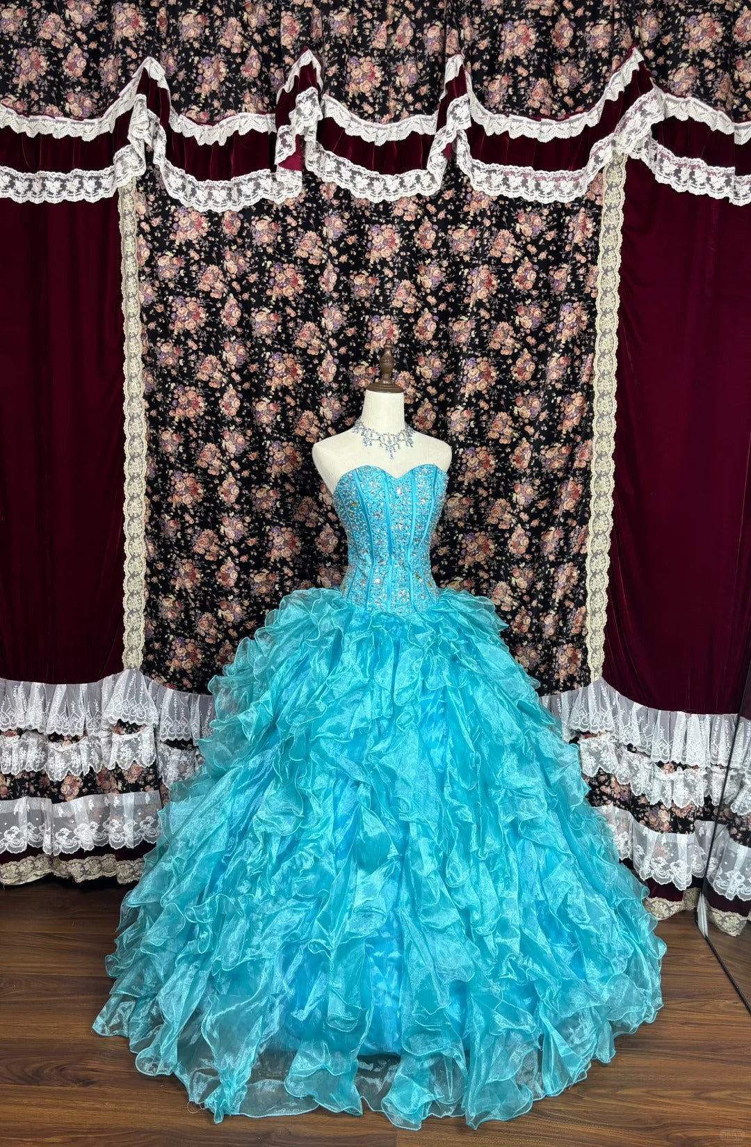 Shiny Sweetheart Neckline Crystal Pleated Ball Gown Evening Dress Prom Dress Graduation Dress Sweet 16 Dress D2084