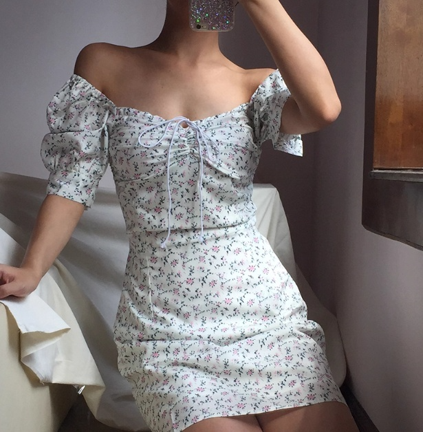Popular Square Neckline Pleated Lace Up Floral Short Skirt Women Summer Dress Vacation Date Dress D2103