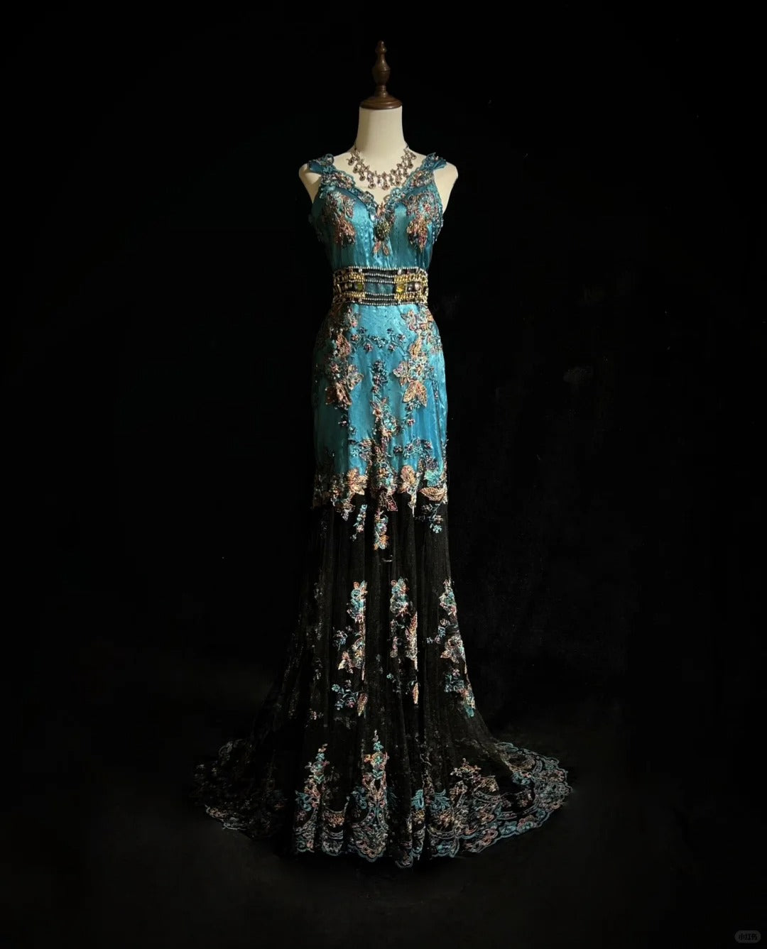 Gorgeous Sweetheart Neckline Embroidered Sequins Prom Dress Evening Dress Party Dress D2119