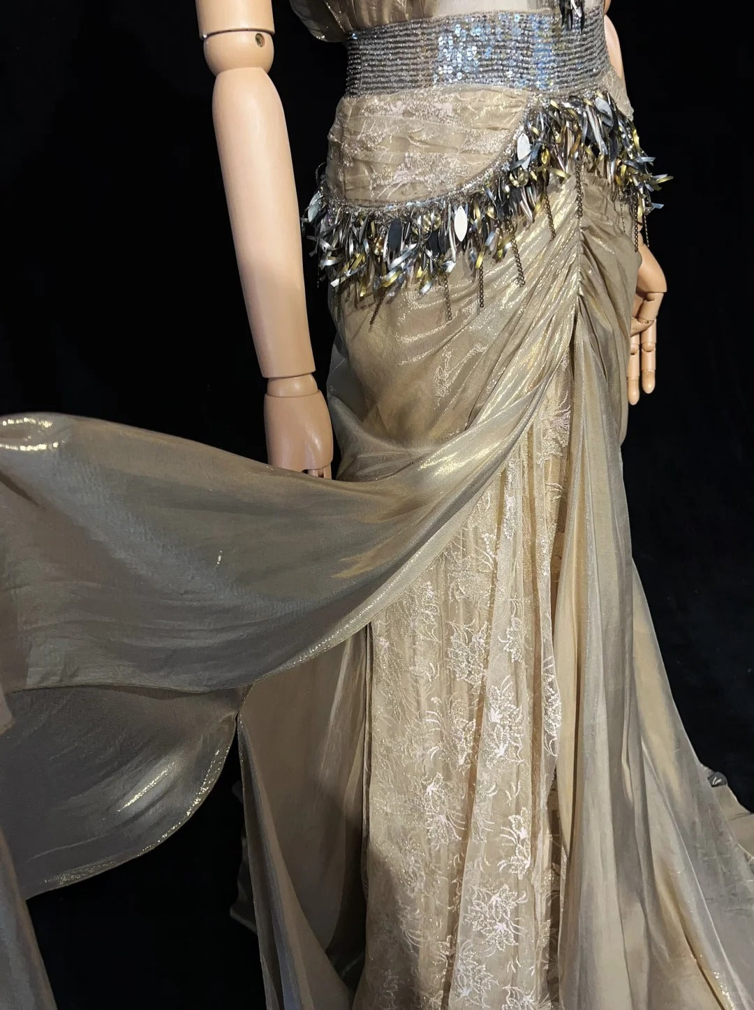 Shiny High Collar Sequins Pleated Floor Length Gown Prom Dress Evening Dress Gala Dress D2158