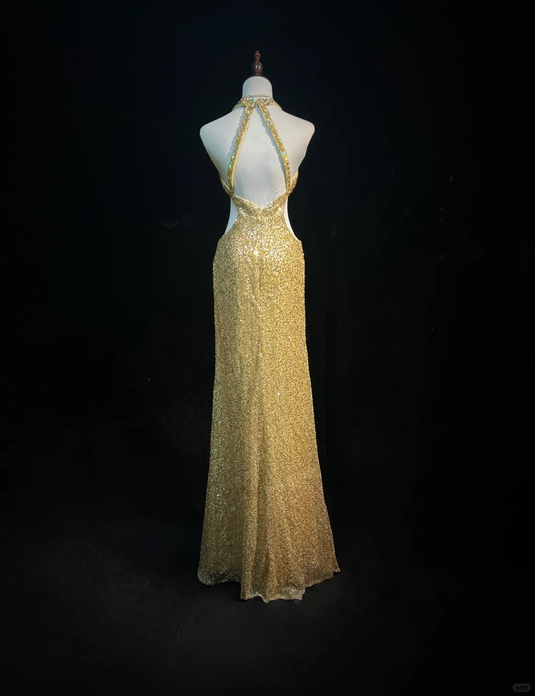 Shiny Halter Crystal Sequins Pleated Prom Dress Evening Dress Gala Dress D2160