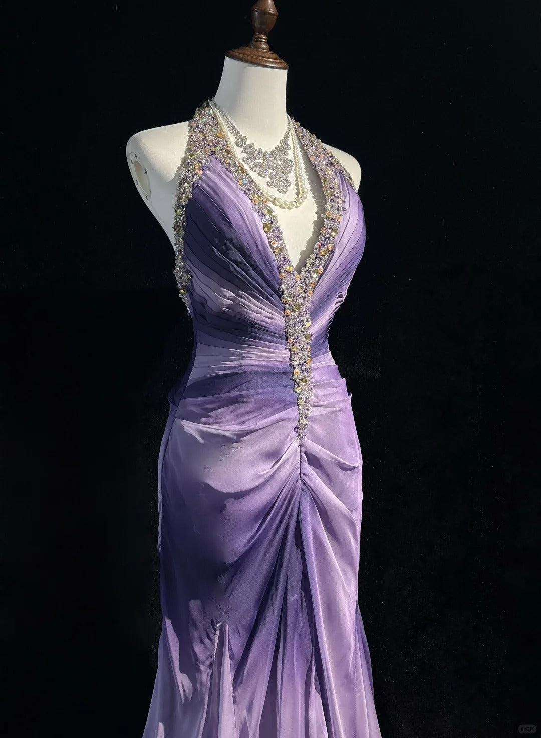 Elegant Halter Crystal Backless Pleated Prom Dress Evening Dress Gala Dress D2164