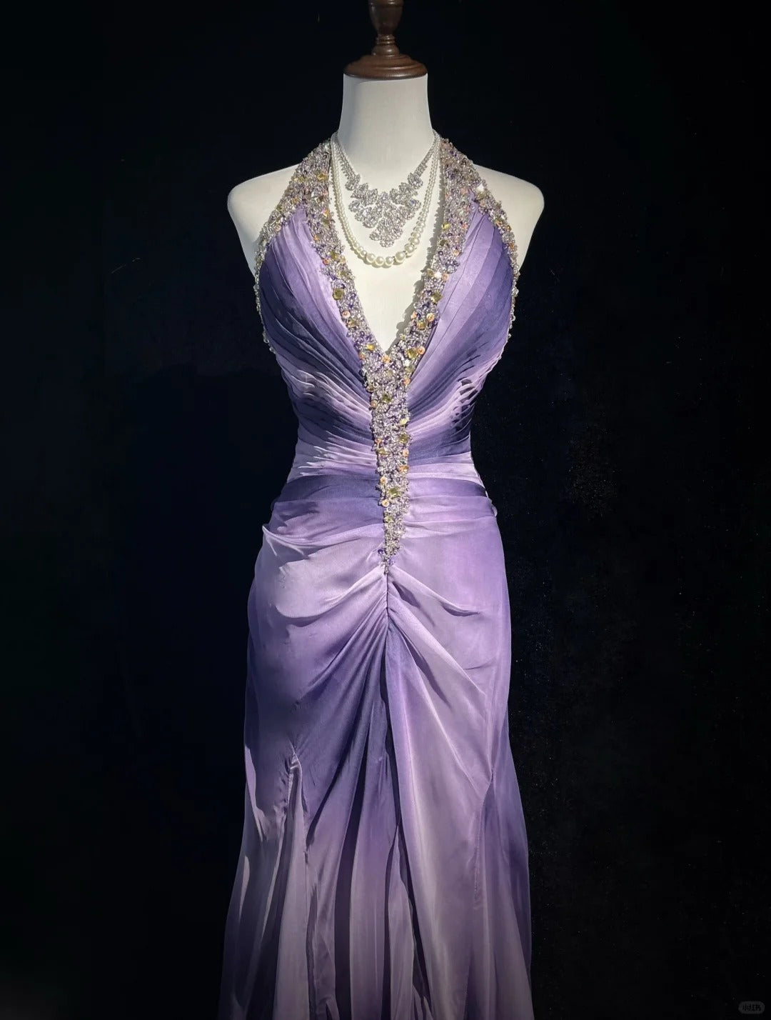 Elegant Halter Crystal Backless Pleated Prom Dress Evening Dress Gala Dress D2164