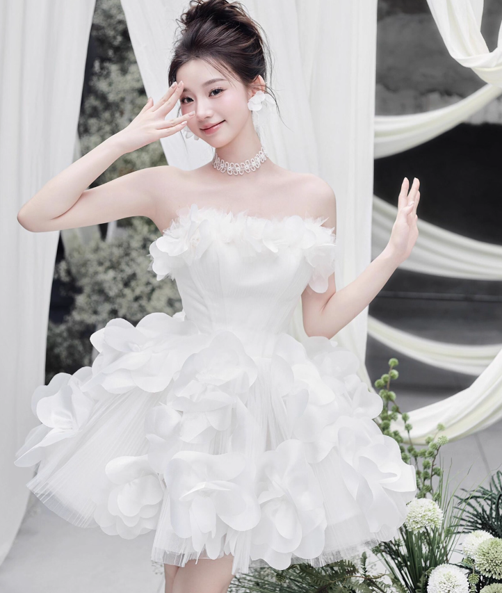 Beauty White Strapless Short Prom Dress Back to School Outfits Homecoming Dress Quinceanera Dress Party Dress D2195