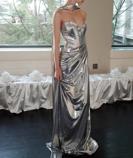 Charmantes Sweeheart-Ausschnitt Plissee Bodenlanges Ballkleid Abendkleid Brautkleid D2202