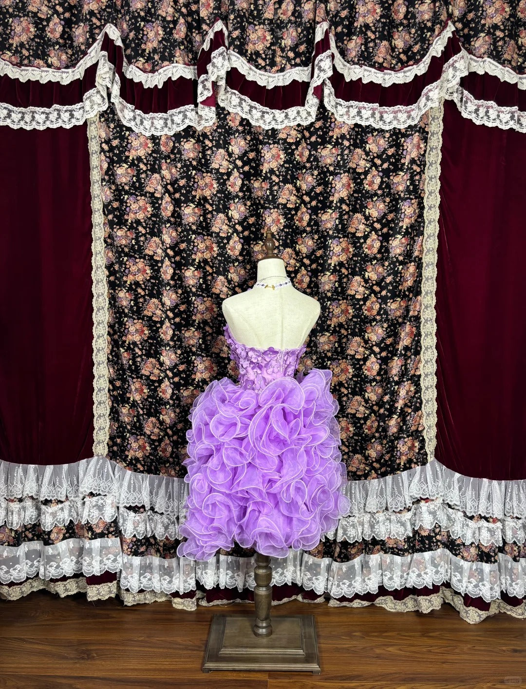 Cute Sweetheart Neckline Flower Sequins Ruffle Short Prom Dress Homecoming Dress Party Dress D2228