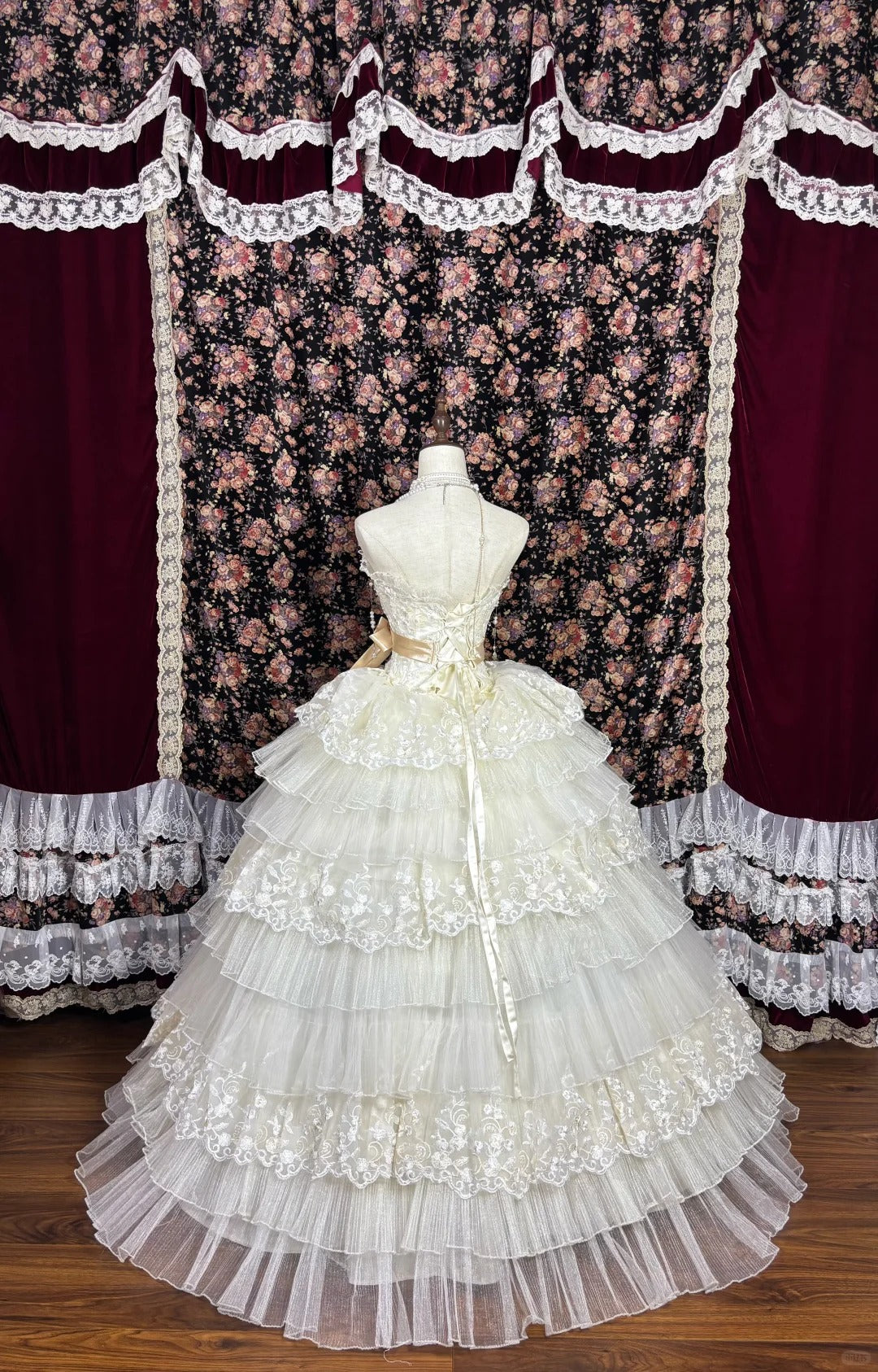 Charming Strapless Embroidered Tiered Lace Tulle Long Prom Dress Evening Dress Wedding Dress Ball Gown D2230