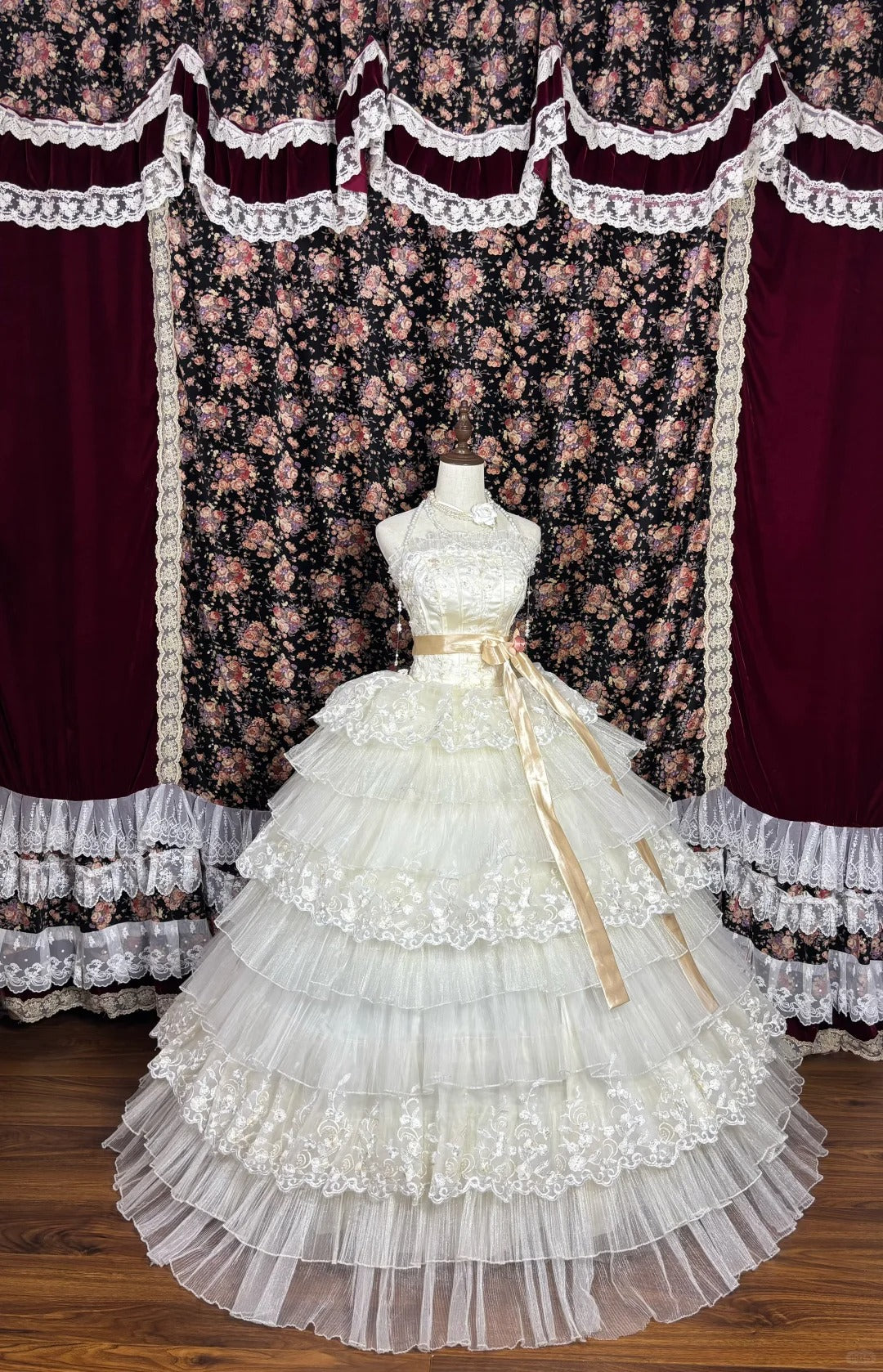 Charming Strapless Embroidered Tiered Lace Tulle Long Prom Dress Evening Dress Wedding Dress Ball Gown D2230