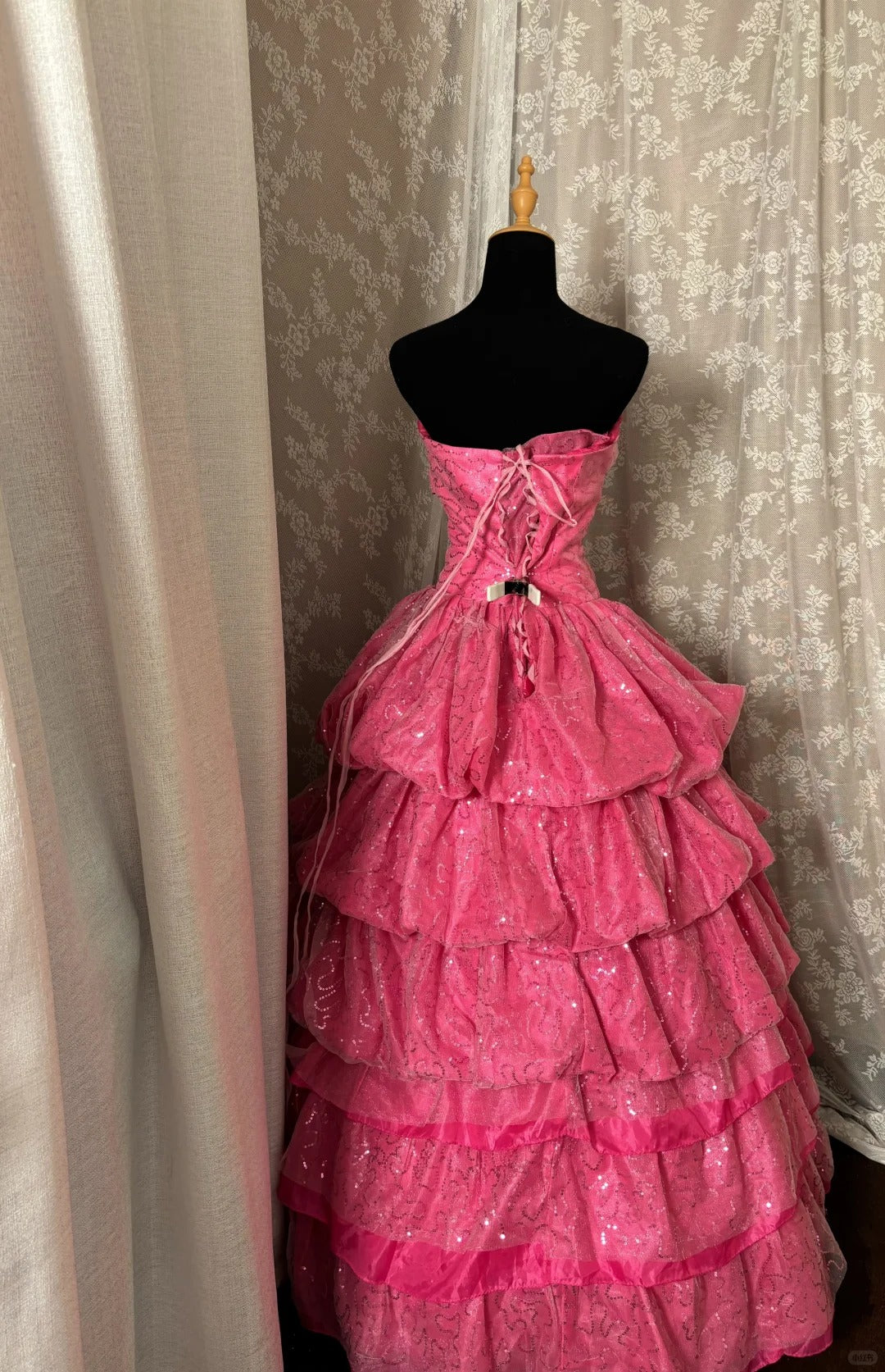 Shiny Strapless Sequins Pleated Tiered Ball Gown Long Prom Dress Evening Dress Gala Dress D2235