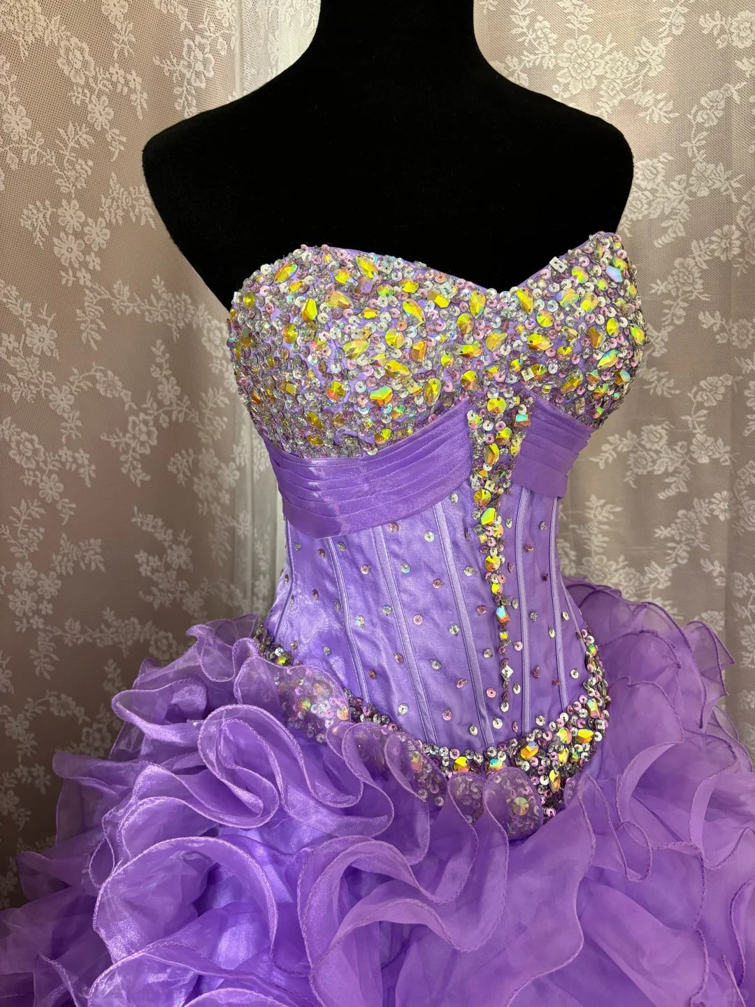 Gorgeous Sweetheart Neckline Sequins Ruffle Ball Gown Long Prom Dress Evening Dress Gala Dress D2236
