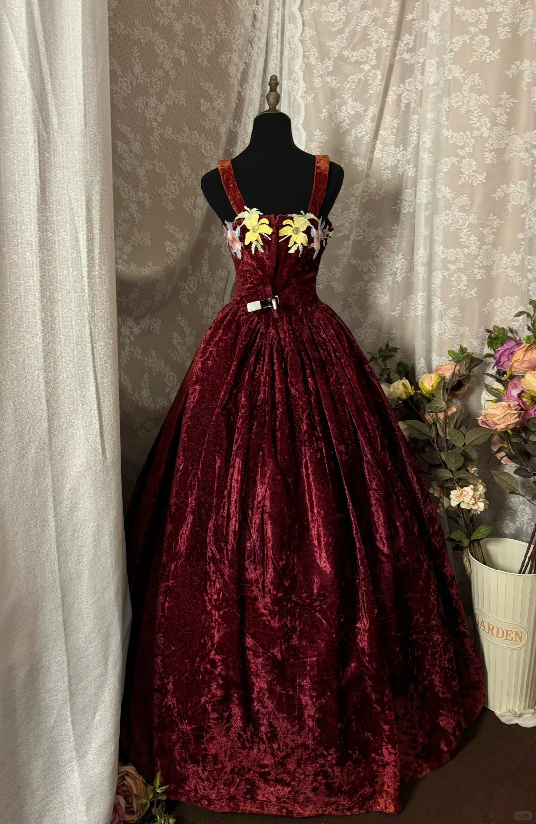Gorgeous Prom Dress Straps Embroidered Velvet Dancing Dress Evening Dress Gala Dress D2241