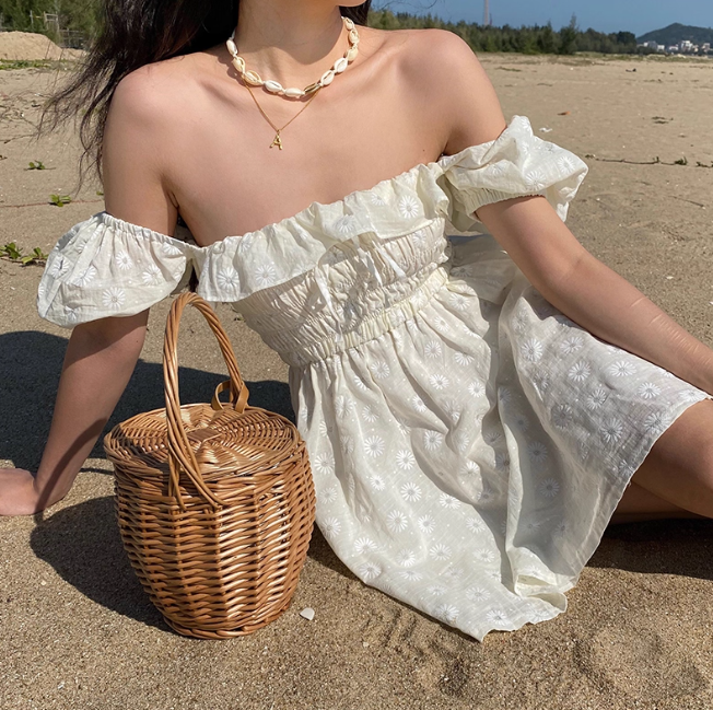 Beauty Women Dress Off the Shoulder Ruffle Summer Vacation Seaside Dress Teenage Girl Date Dress D2266