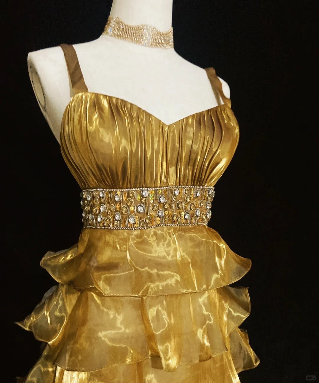 Elegant Short Prom Dress Spaghetti Straps Pleated Ruffle Evening Dress Gala Dress Birthday Outfits D2291