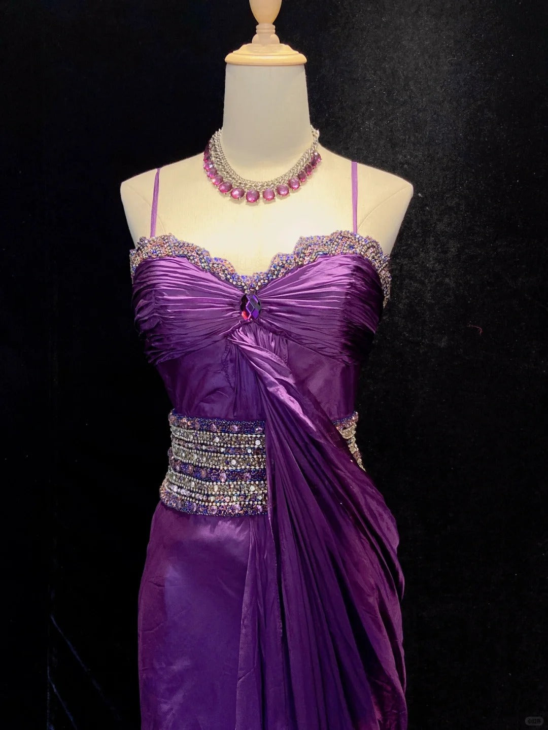 Charming Long Prom Dress Spaghetti Straps Sequins Pleated Evening Dress Gala Dress Business Dinner Dress D2296