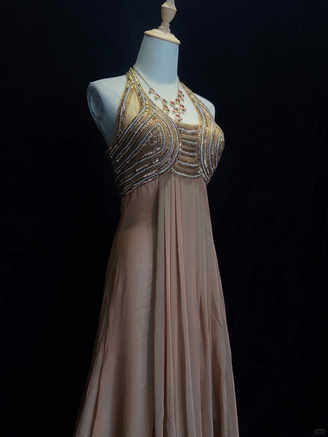 Charming Long Prom Dress Halter Pleated Evening Dress Gala Dress Business Dinner Dresses D2298