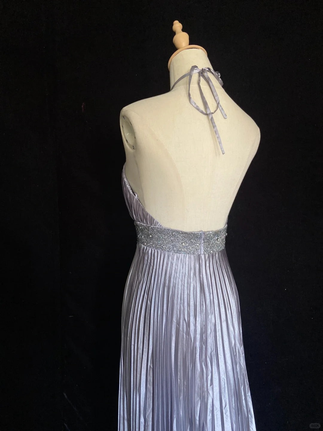 Elegant Long Prom Gown Halter Pleated Evening Dress Gala Dress Customized Party Dresses D2299