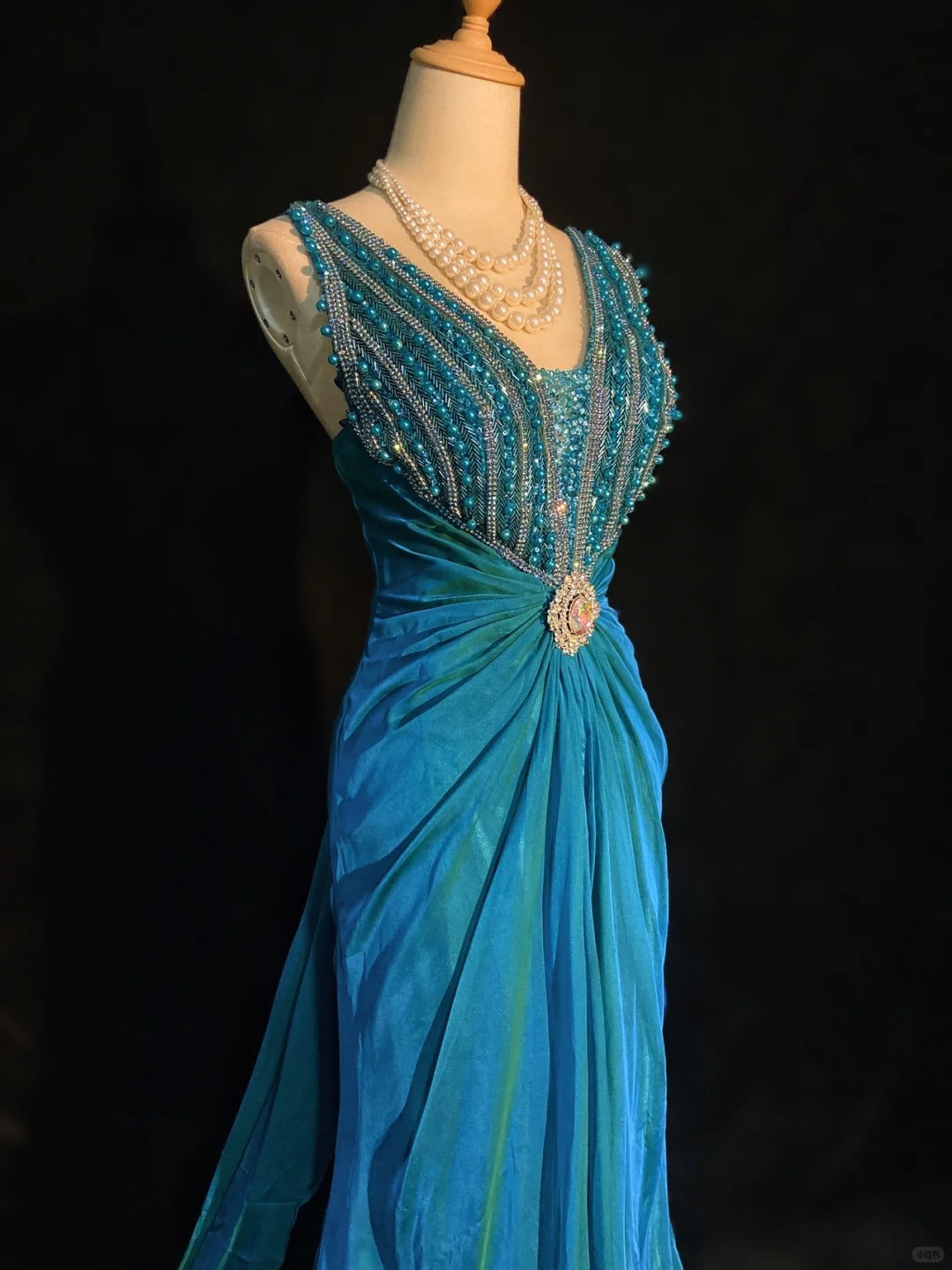 Customized Formal Long Prom Dress Backless Pleated Evening Dress Gala Dress Party Dresses Birthday Outfits D2303