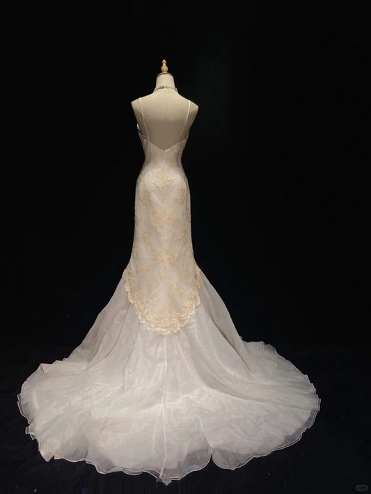 Elegantes Brautkleid Spaghettiträger Spitzenschleppe Brautkleid Abendkleid Galakleid D2304