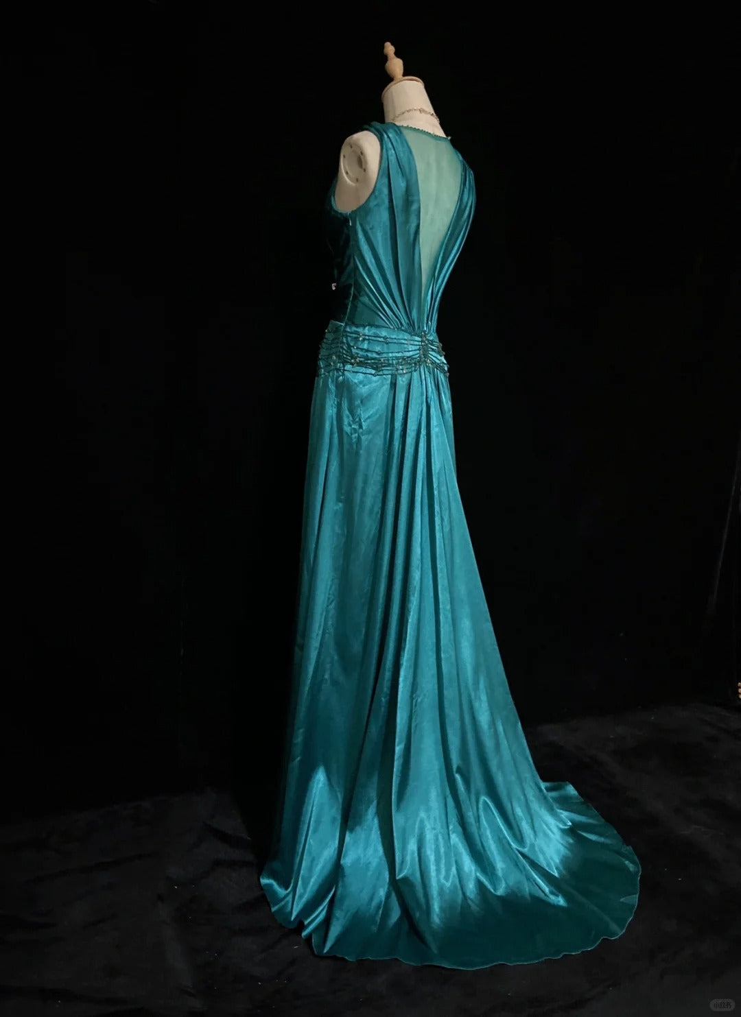 Gorgeous Prom Dress V-neck Pleated Beading Evening Dress Gala Dress Business Dinner Dress D2307