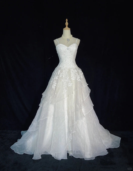 Elegantes Brautkleid Spaghettiträger Stufen Rüschen Brautkleid Abendkleid Galakleid D2309