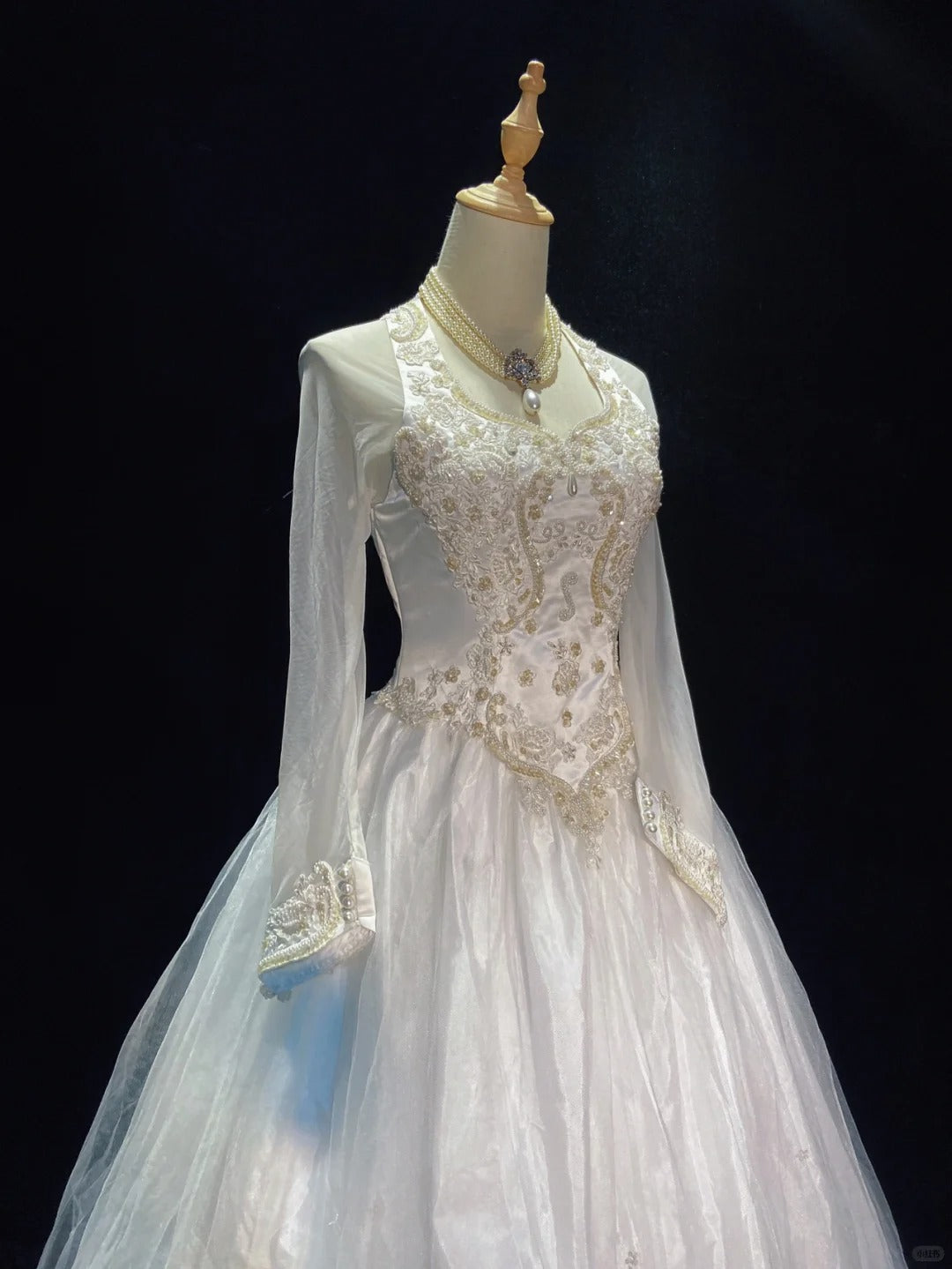 Elegant Wedding Dress Square Neck Pearl Wedding Dress Ball Gown Gala Dress Prom Dress D2311