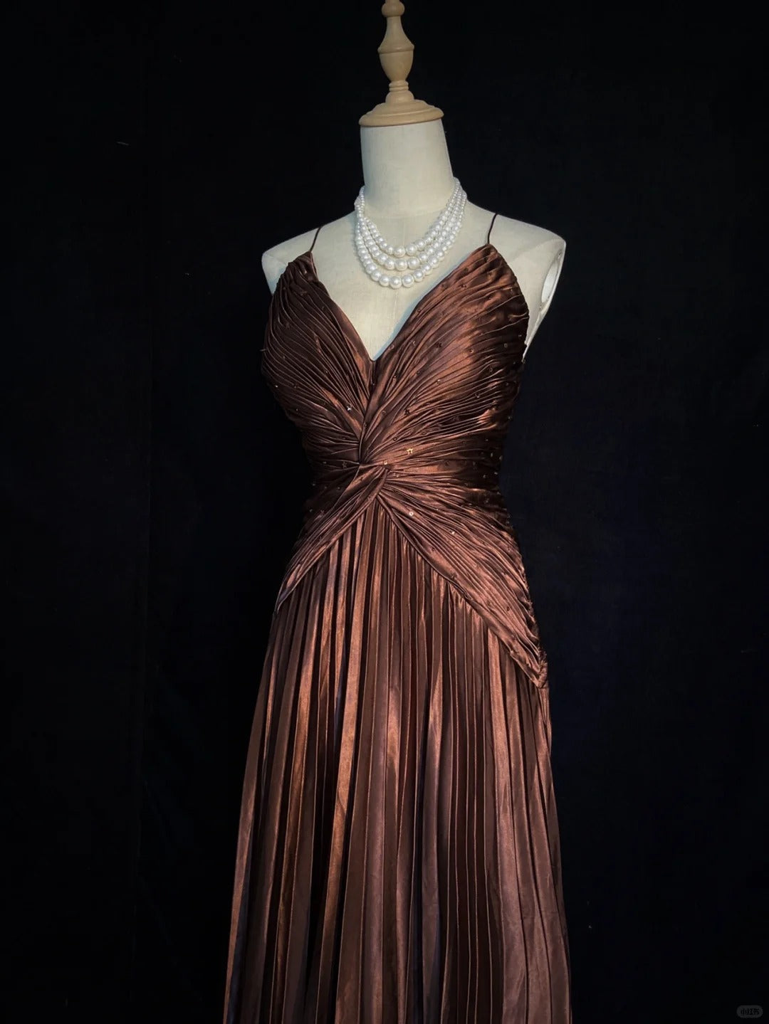 Gorgeous Prom Dress Spaghetti Straps Pleated Business Dinner Dress Evening Dress Gala Dress D2315