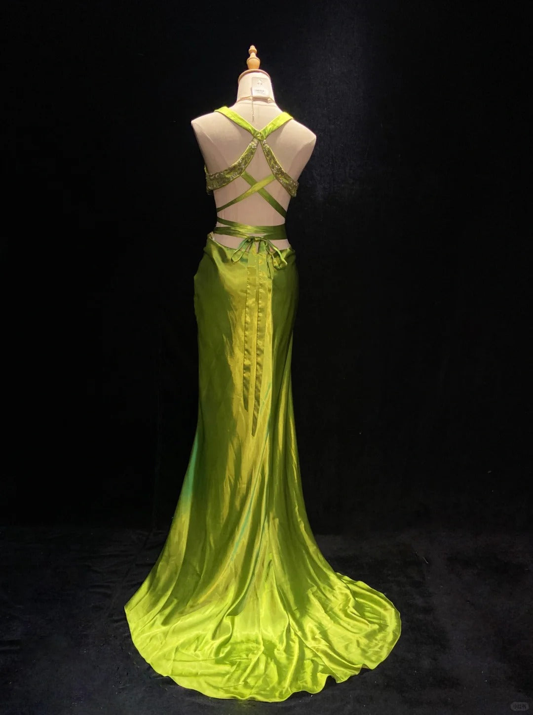 Charming Prom Dress V-neck Beading Split Gala Dress Business Dinner Dress Evening Dress Prom Gown D2320