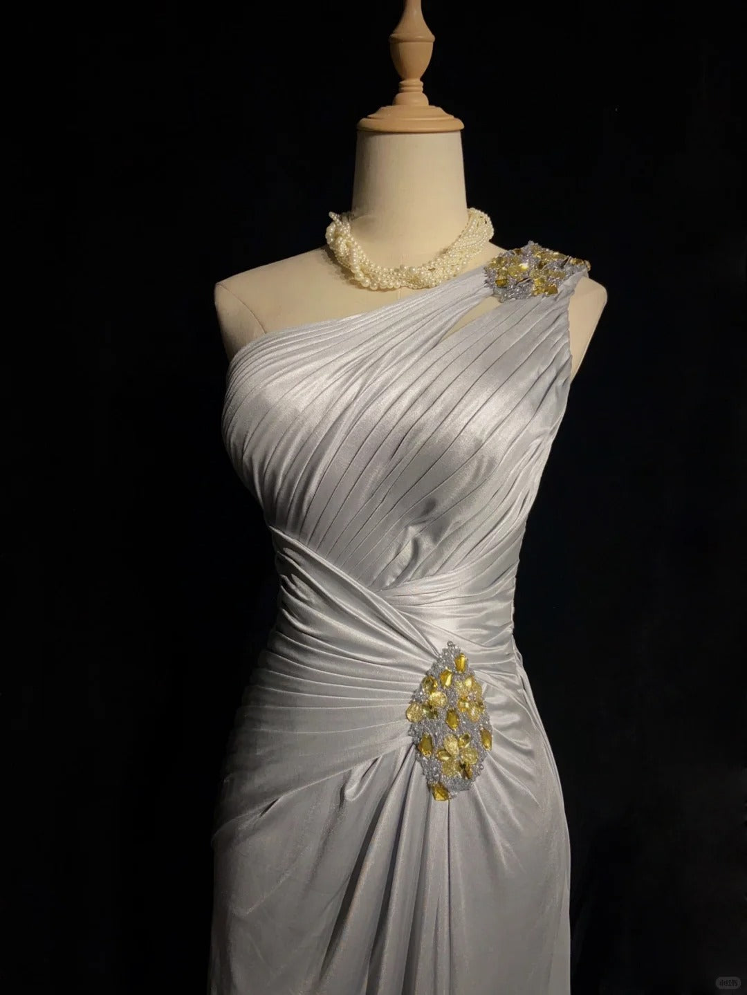 Elegant Prom Dress One Shoulder Blackless Pleated Gala Dress Evening Dress Business Dinner Dress D2325