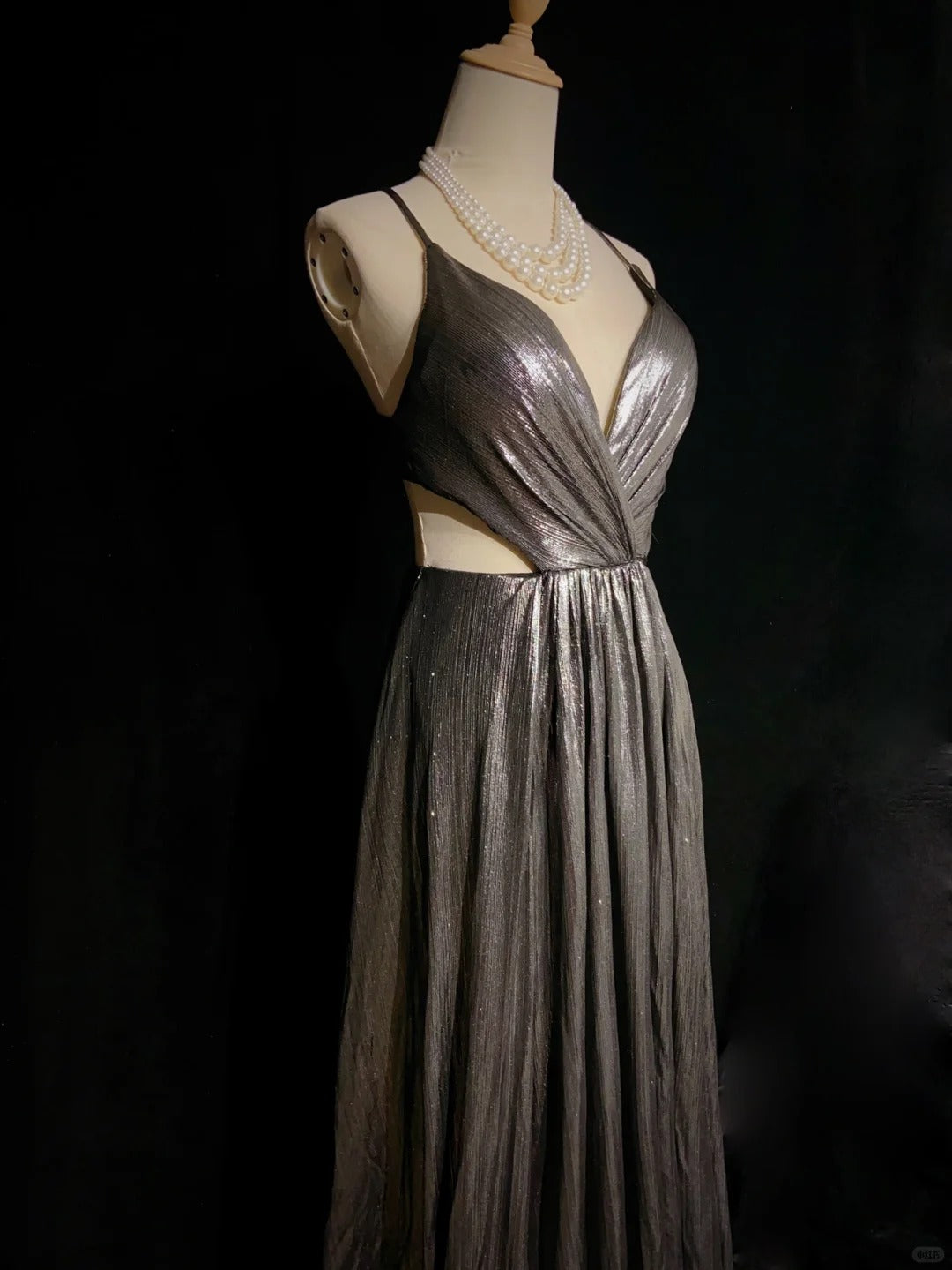 Sexy Prom Dress Spaghetti Straps Pleated Long Prom Dress Evening Dress Gala Dress Business Dinner Dress D2339