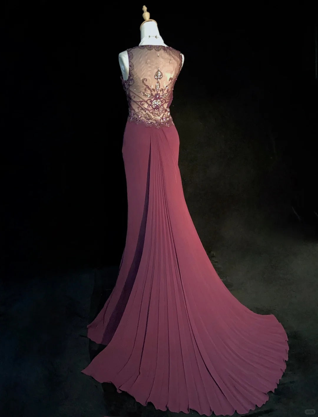 Gorgeous Prom Dress Spaghetti Straps Pleated Train Prom Gown Evening Dress Gala Dress Business Dinner Dress D2348