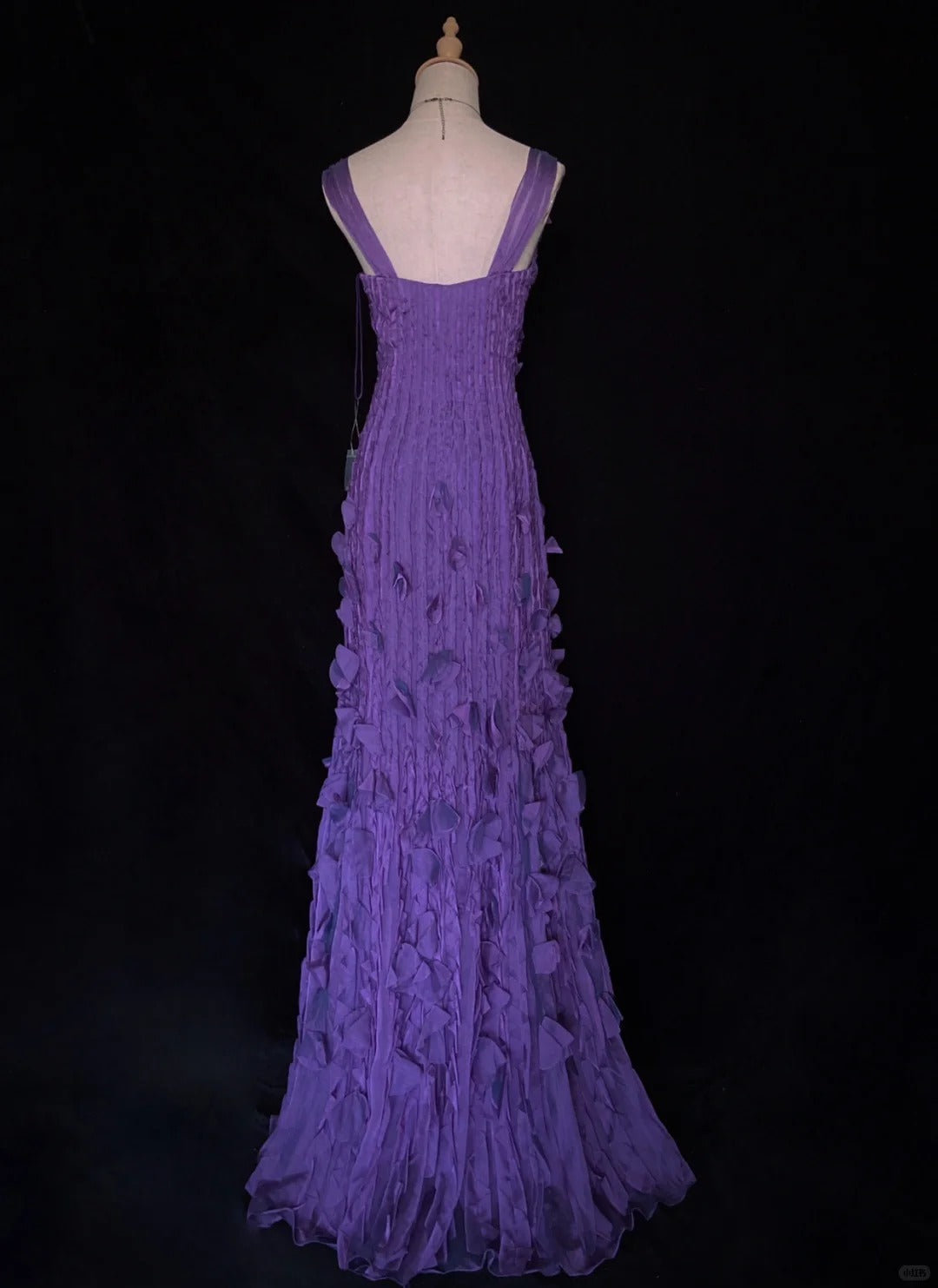 Charming Prom Dress V-neck Pleated Long Prom Gown Business Dinner Dress Gala Dress Evening Dress D2353