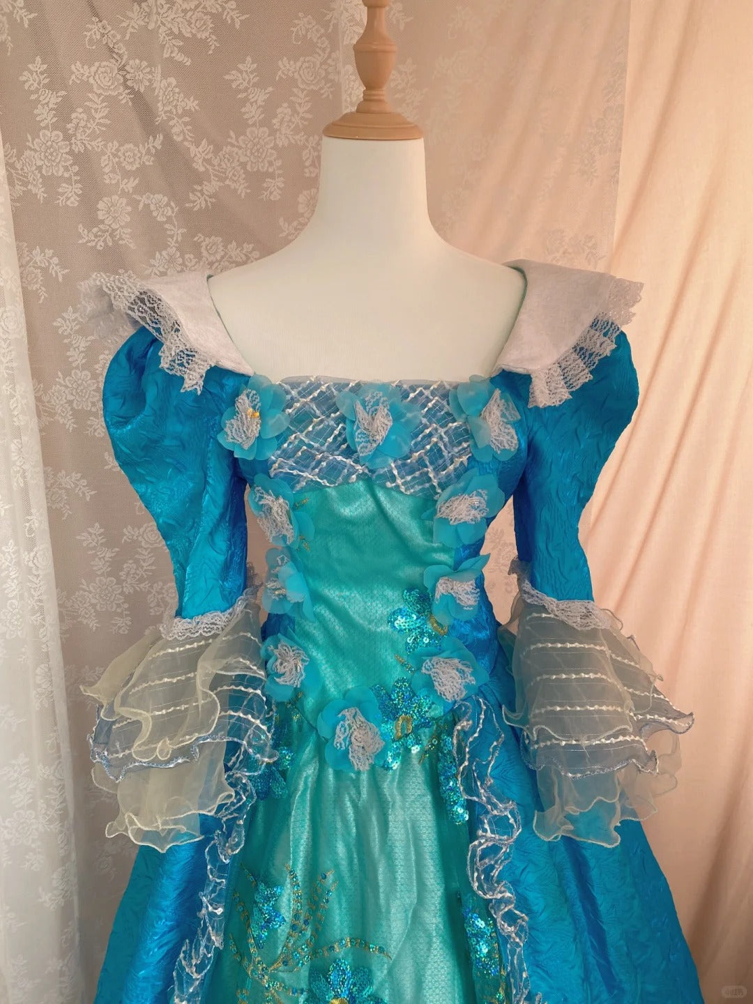 Elegant Ball Gown Square Neck Long Sleeves Ruffle Flower Prom Gown Evening Dress Gala Dress Princess Dress D2361