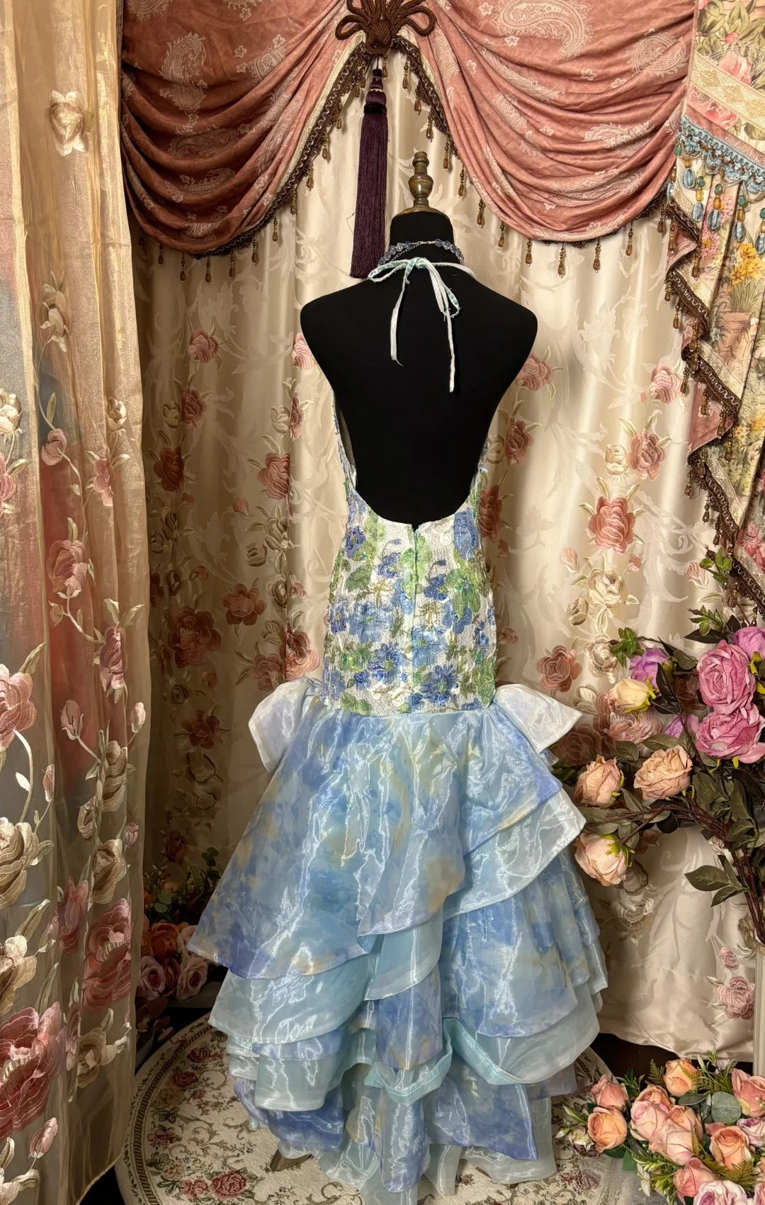 Atemberaubendes Ballkleid mit Neckholder, rückenfreiem Print, Ballkleid, Abendkleid, Galakleid, Business-Dinnerkleid D2387