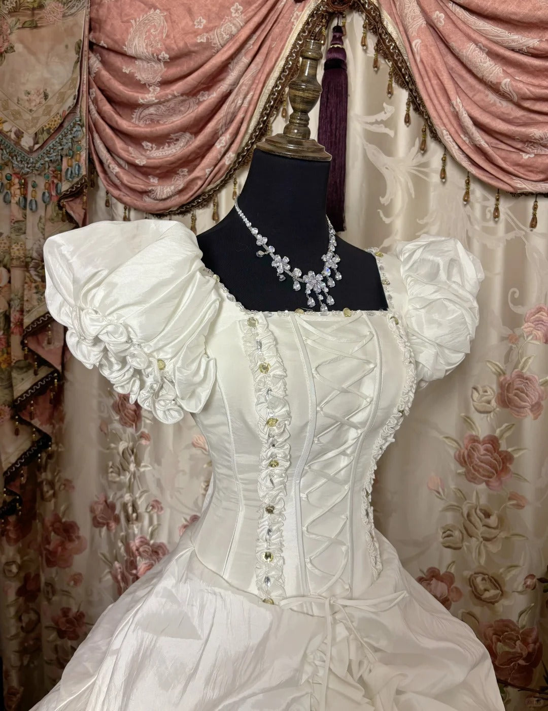 Elegant Wedding Dress Square Pleated Ball Gown Evening Dress Gala Dress Wedding Dress Prom Dress D2401