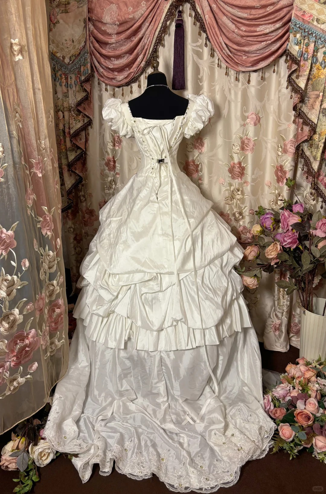 Elegant Wedding Dress Square Pleated Ball Gown Evening Dress Gala Dress Wedding Dress Prom Dress D2401