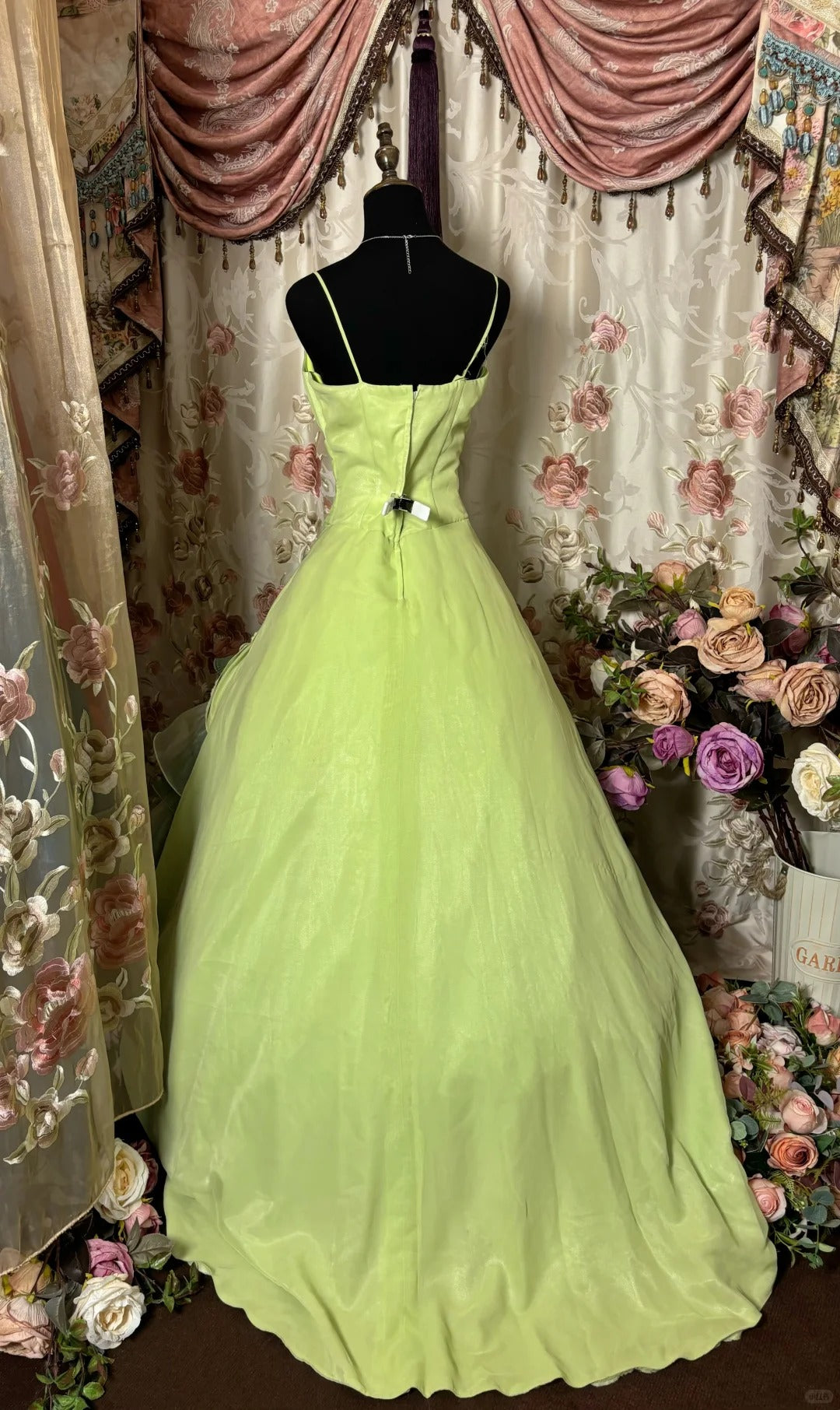 Cute Prom Dress Spaghetti Straps Pleated Tulle Ball Gown Evening Dress Birthday Party Dress D2402