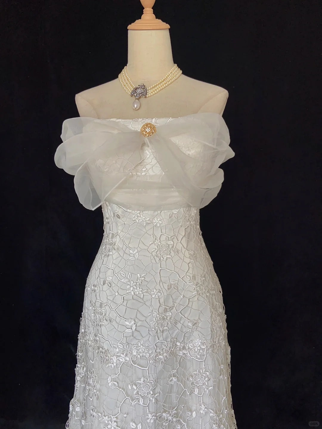 Charmantes Brautkleid Trägerlos Tüll Ballkleid Abendkleid Galakleid Ballkleid D2422