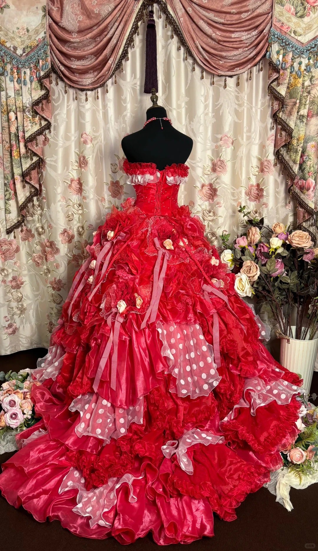 Cute Prom Dress Strapless Pleated Ruffle Ball Gown Evening Dress Dancing Dress Masquerade Ball D2472