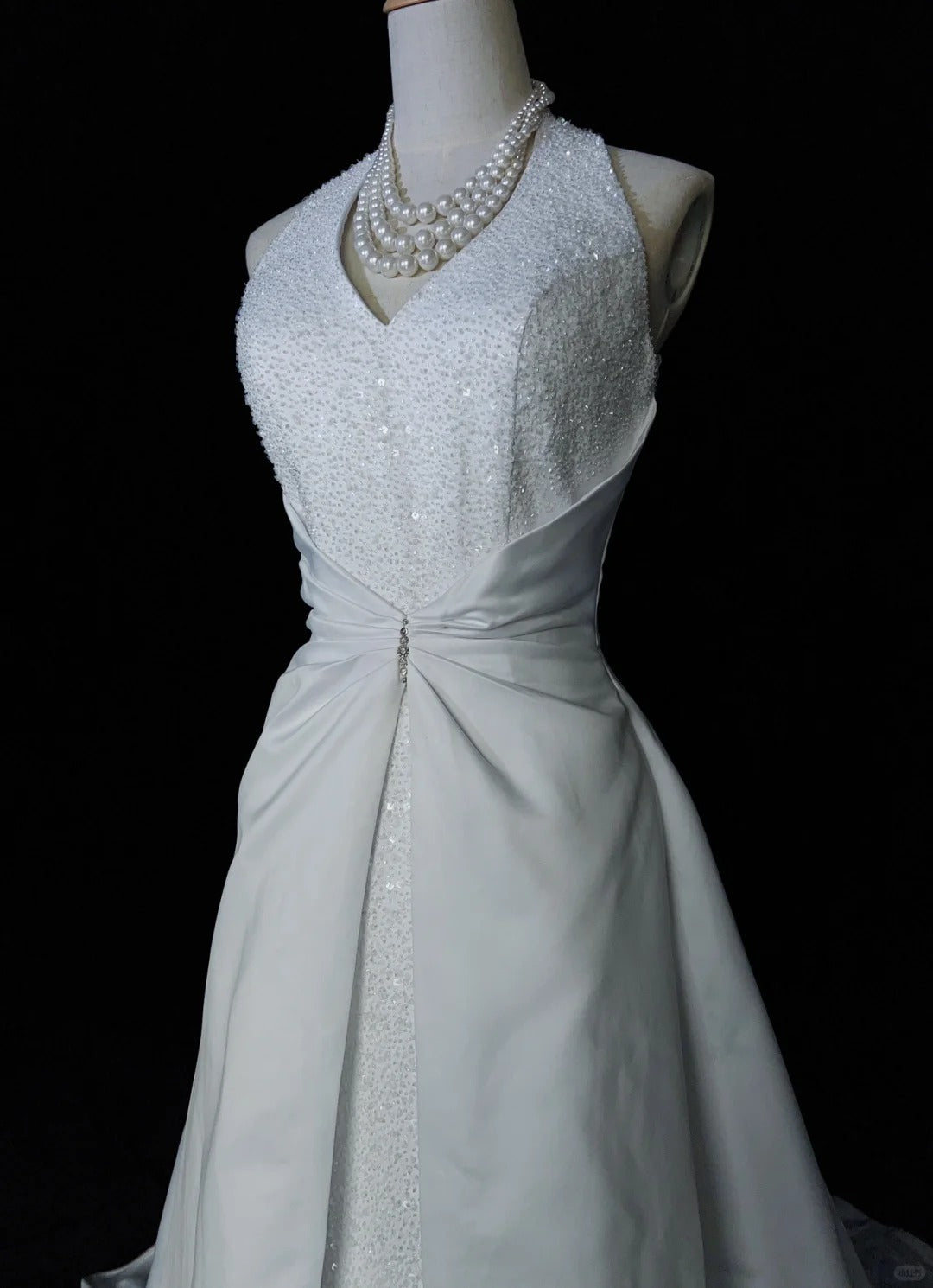 Superbe robe de mariée dos nu, robe de bal perlée, robe de soirée, robe de gala D2509