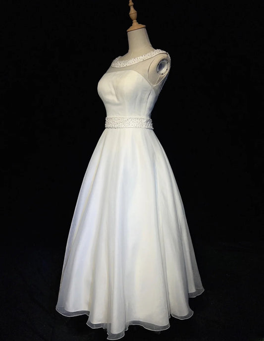 Charmante robe de bal trapèze à col ras du cou et perles, robe de soirée, robe de gala D2564